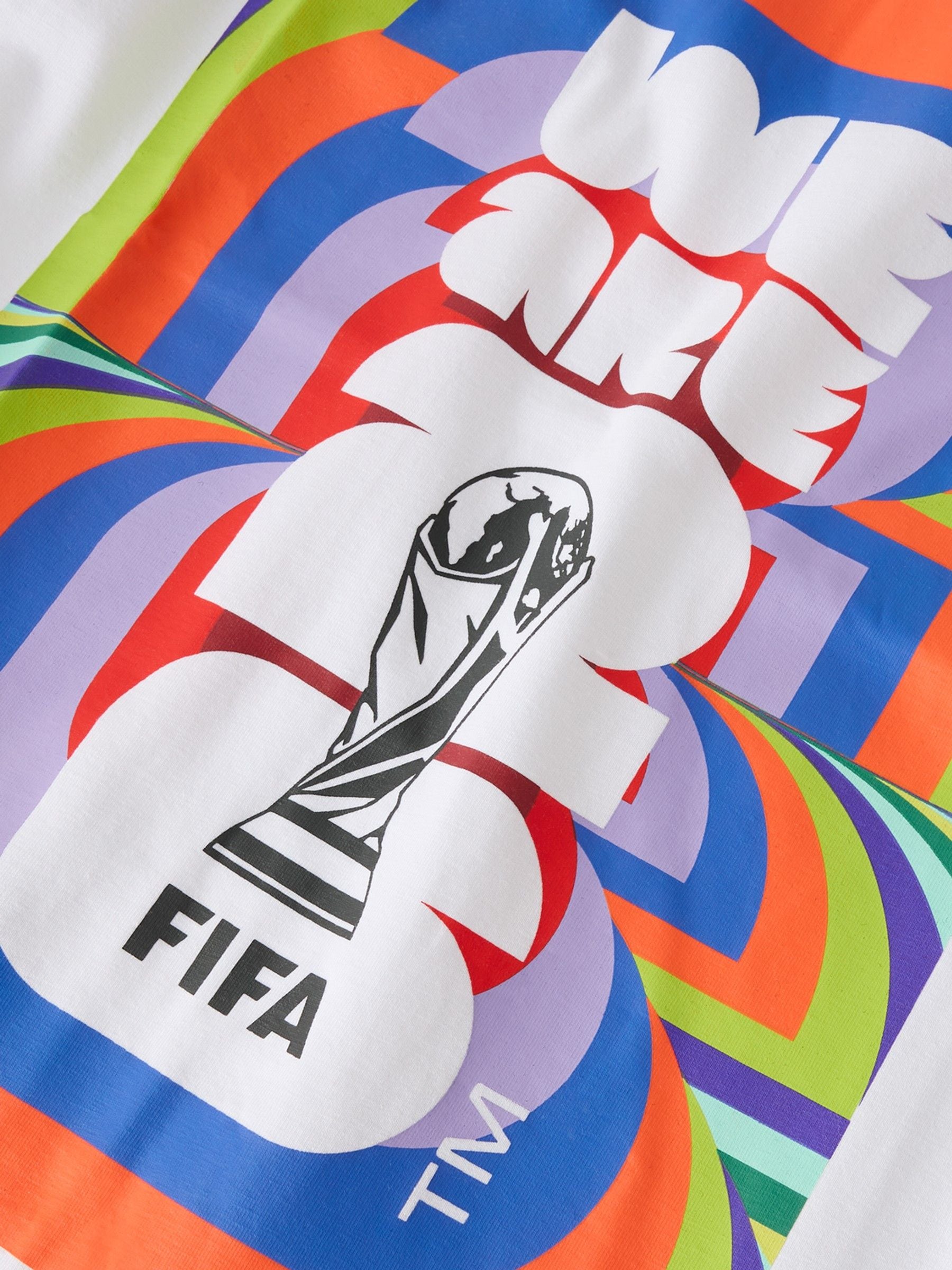 Next：日本 Name It Fifa ワールドカップ Tシャツ from Next Japan
