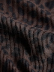 The Set 5 Pack V-Neck Ribbed Long Sleeve T-Shirts Brown/Black/Leopard Animal/Neutral/White - Image 8 of 8