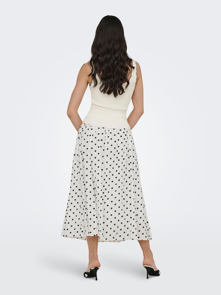 JDY White/Black Knitted Vest with Scallop Edge - Image 2 of 6