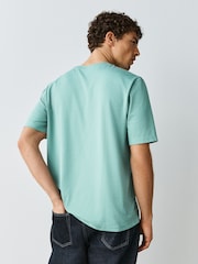 Verde Espuma de Mar - Corte estándar - Camiseta básica de algodón con cuello redondo - Imagen 4 de 8