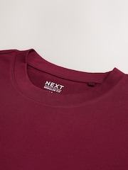 أحمر عنابي - قياس انسيابي - تي شيرت برقبة واسعة بكم طويل - صورة 3 من 3