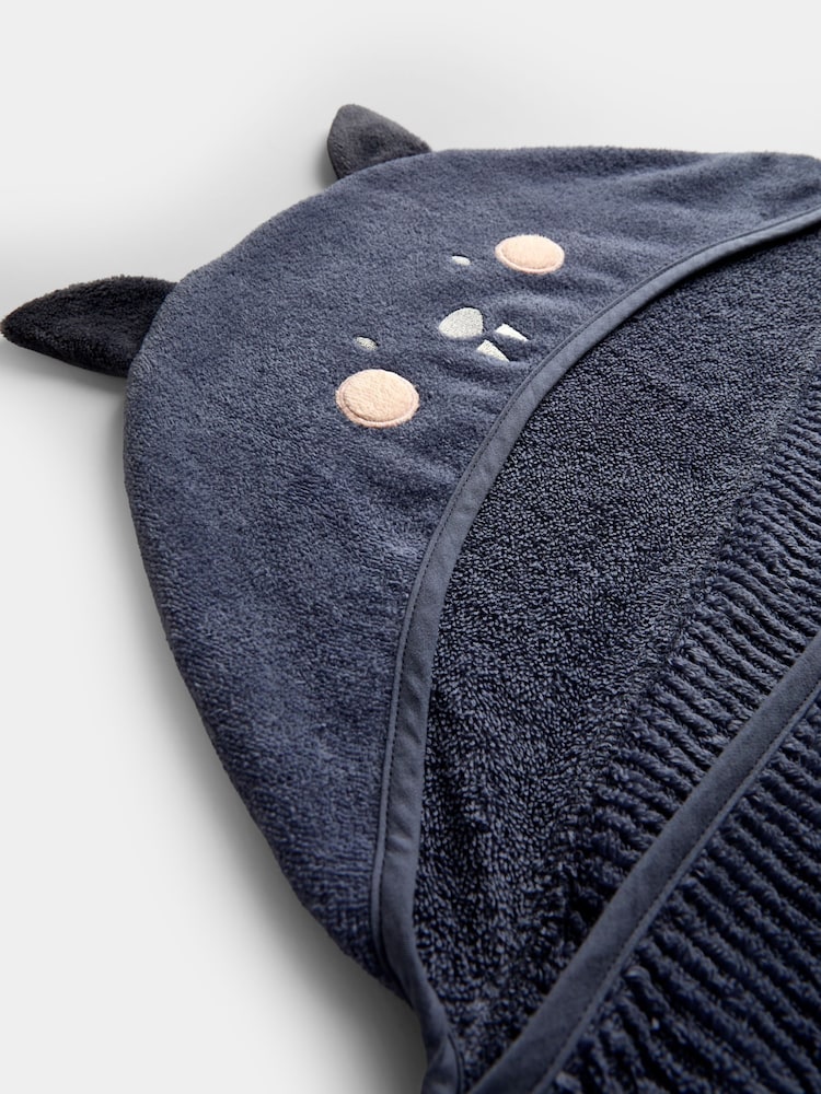 JoJo Maman Bébé Grey Bat Large Hooded Towel - Image 4 of 4 JoJo Maman Bébé Grey Bat Large Hooded Towel - Image 4 of 4
