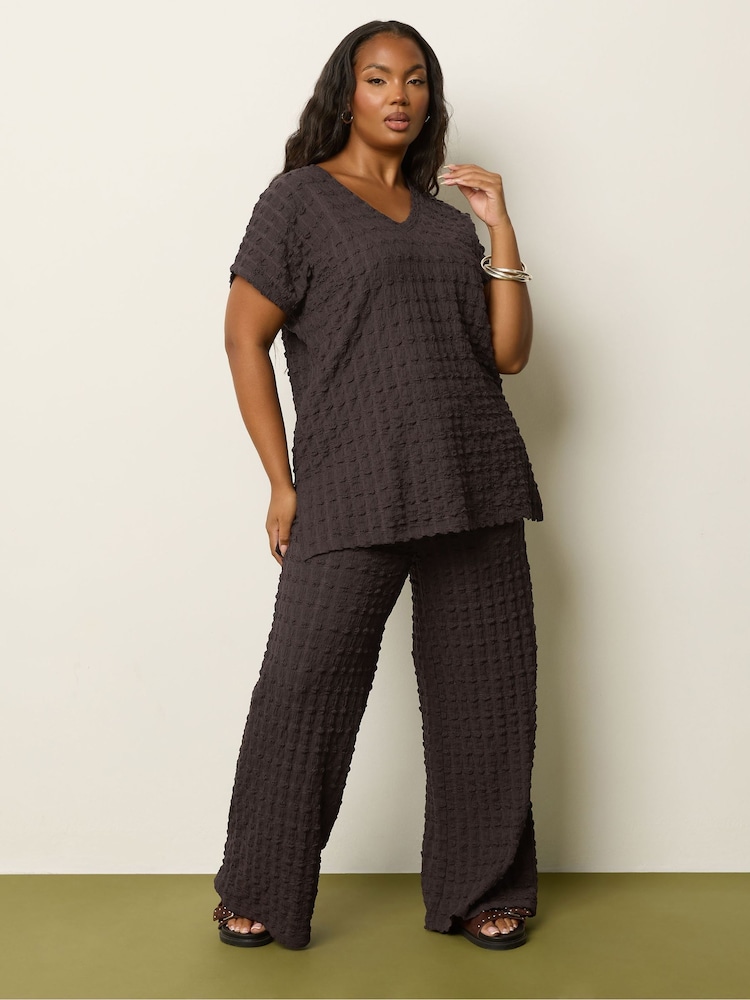 Yours Curve Brown Wide Leg Bubble Textured Wide Leg Trousers - Image 2 of 5