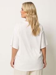 Yours Curve White Placement Relaxed T-Shirt - Image 3 of 5