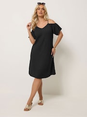 Negro - Yours Curve Textured Cold Shoulder Dress - Imagen 2 de 5