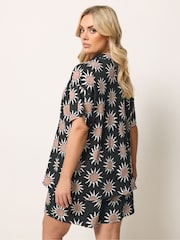 Yours Curve Black Textured Resort Shirt - Image 2 of 5