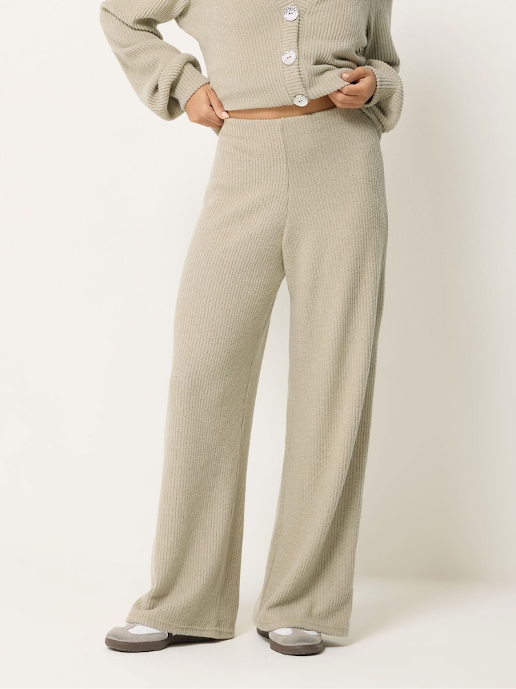 PixieGirl Petite Green Soft Touch Wide Leg Trousers - Image 2 of 5