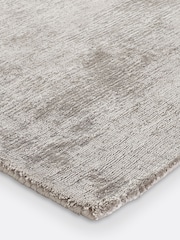 La Redoute Intérieurs Grey Izri Aged Effect Lyocell Rug - Image 3 of 4