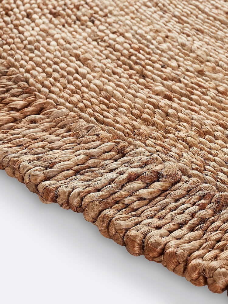 La Redoute Intérieurs Natural Aftas Fringed Round Jute Rug - Image 3 of 3 La Redoute Intérieurs Natural Aftas Fringed Round Jute Rug - Image 3 of 3