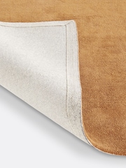 La Redoute Intérieurs Caramel Renzo Tufted Cotton Rug - Image 4 of 4