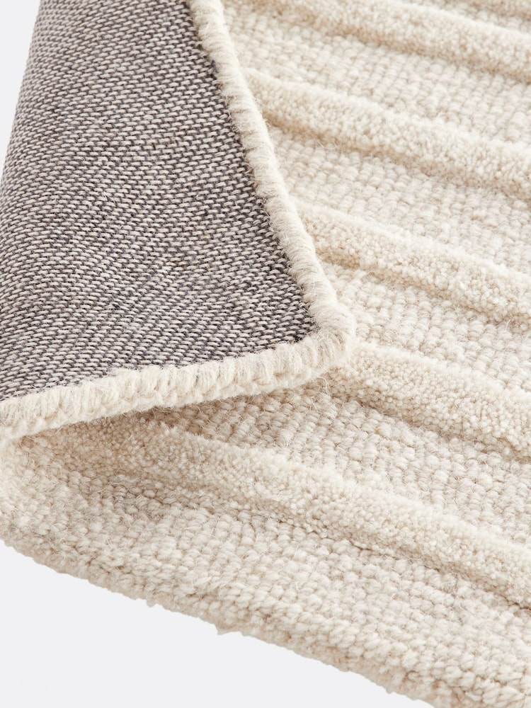 La Redoute Intérieurs Ecru Melko 100% Wool Graphic Print Rug - Image 5 of 5 La Redoute Intérieurs Ecru Melko 100% Wool Graphic Print Rug - Image 5 of 5