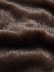 Marrón chocolate - Lipsy Faux Fur Stole Scarf - Imagen 2 de 3