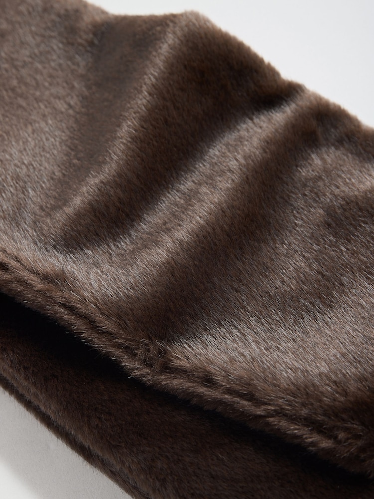 Marrón chocolate - Lipsy Faux Fur Stole Scarf - Imagen 3 de 3
