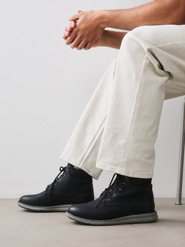 Black Borg Lined Casual Boots - Image 1 of 2 Black Borg Lined Casual Boots - Image 1 of 2