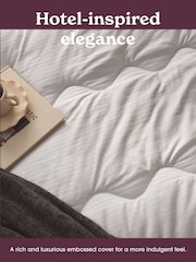 Sleepeezee Hotel Luxe 10.5 Tog Duvet - Image 5 of 10