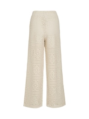 Pantalon na Malawak ang Paa na may Istilo ng Paggantsilyo na may Mataas na Baywang at may Disenyong VILA - Larawan 7 ng 7