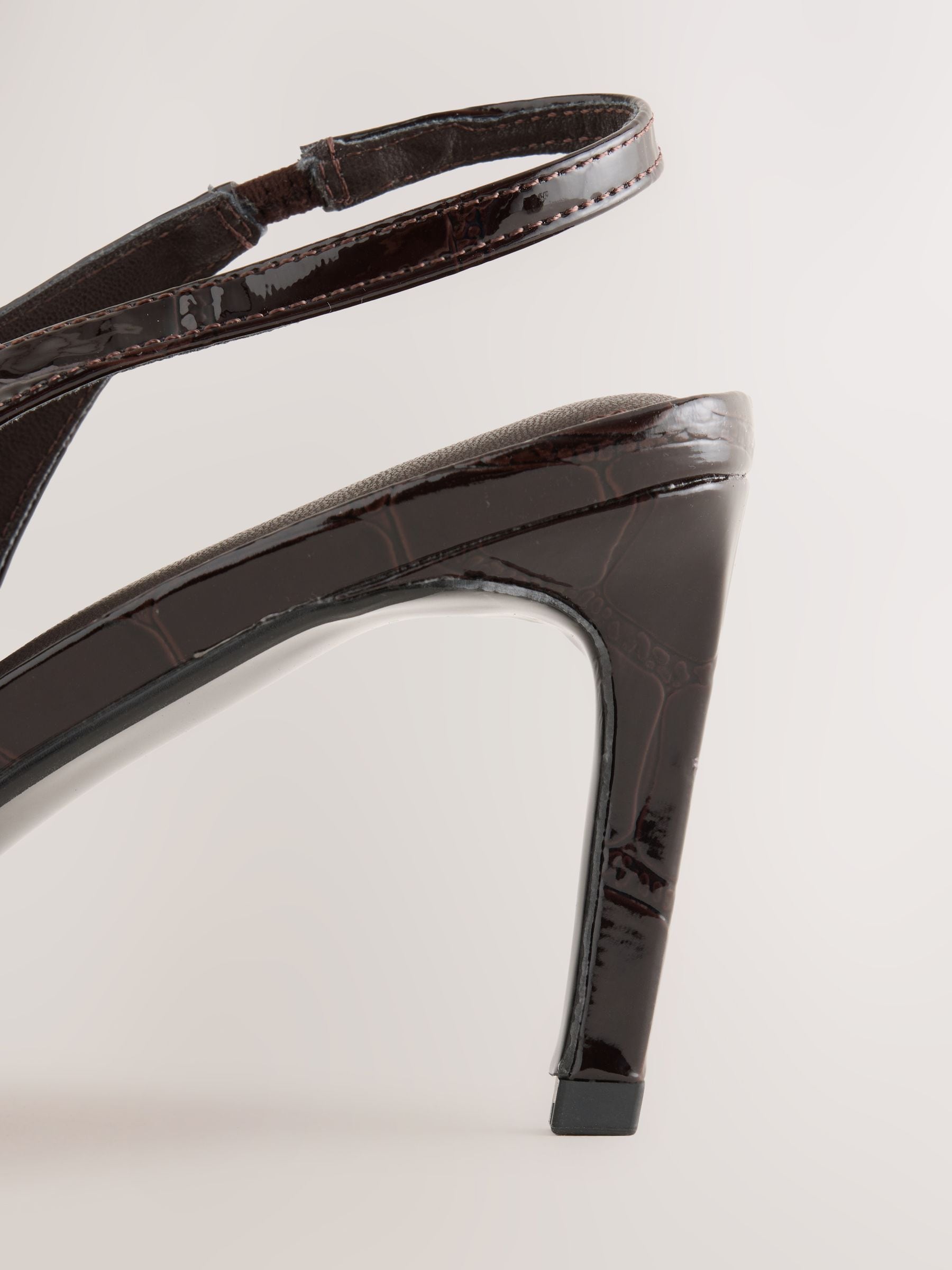 Comprar Chocolate marrom - Forever Comfort® Slingback Chisel Toe
