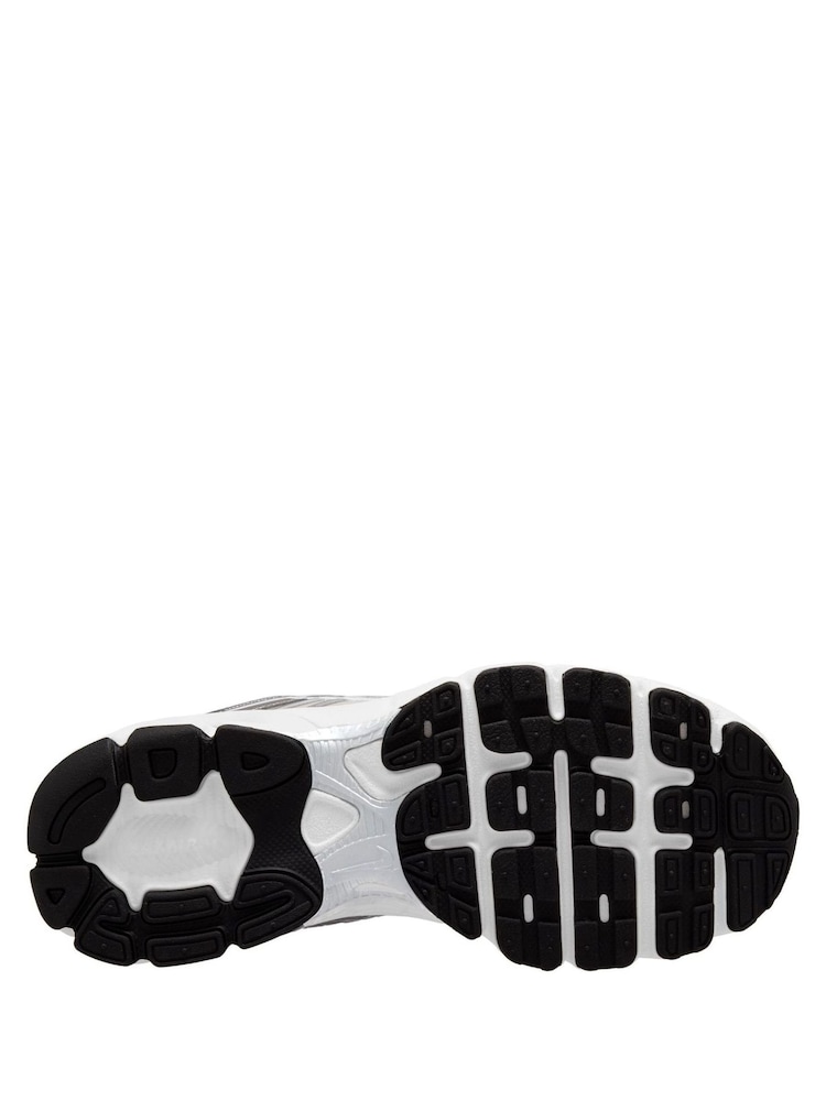 Nike Black Silver Youth Air Max Moto 2K Trainers - Image 3 of 3 Nike Black Silver Youth Air Max Moto 2K Trainers - Image 3 of 3