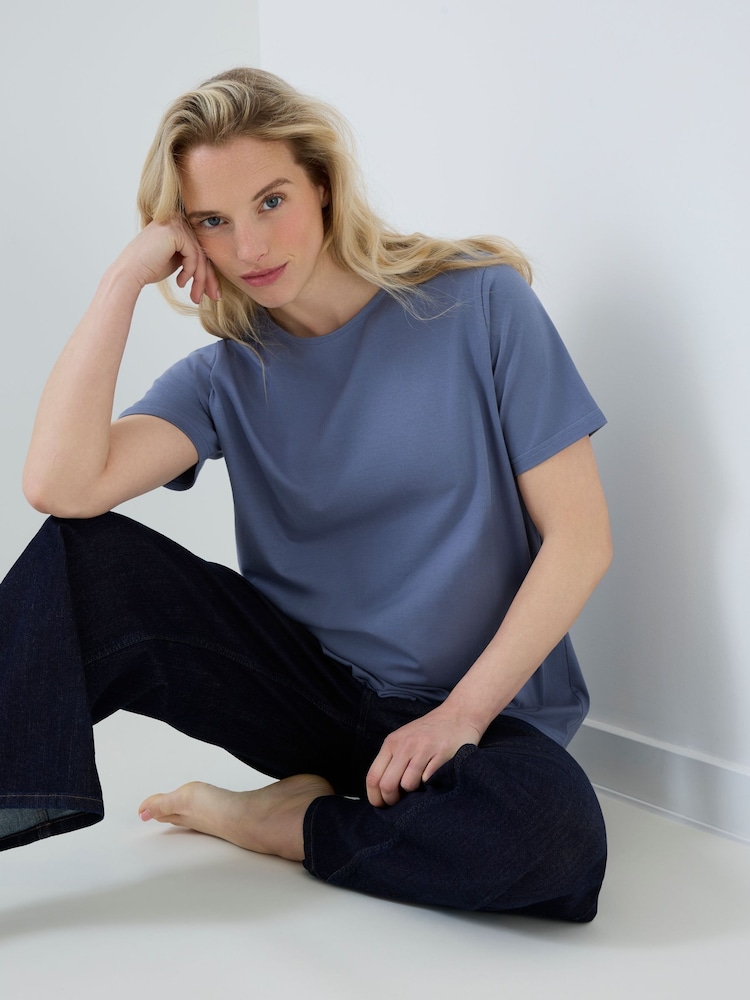 Jojo Maman Bébé Mid Blue Oversized Boyfriend Maternity Shirt - Image 2 of 5 Jojo Maman Bébé Mid Blue Oversized Boyfriend Maternity Shirt - Image 2 of 5