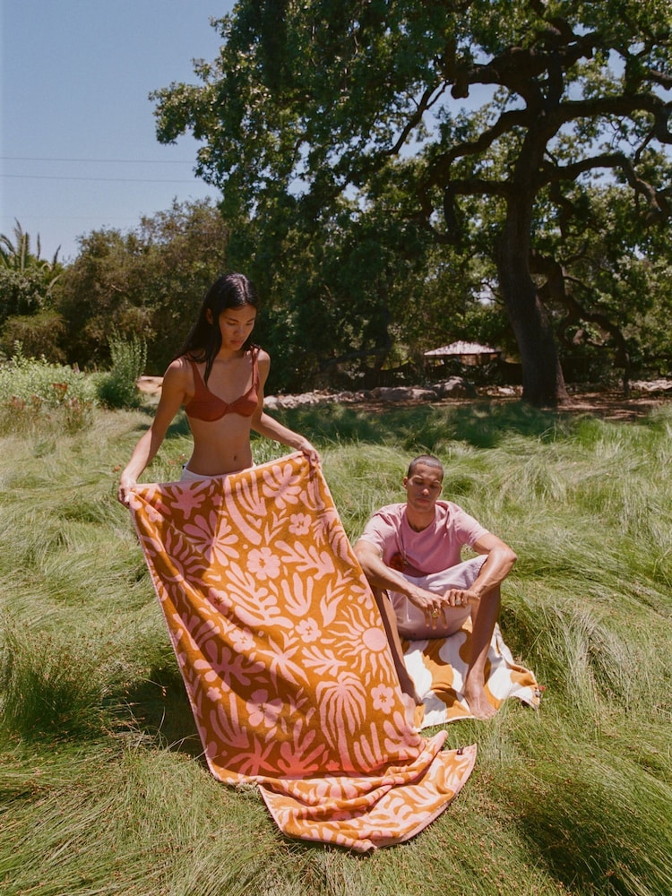 SlowTide Retro Sunny Cotton Artistic Beach Towel - Image 1 of 2