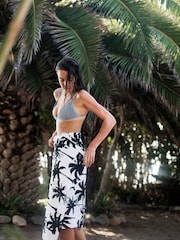 SlowTide White Luca Cotton Artistic Beach Towel - Image 6 of 8
