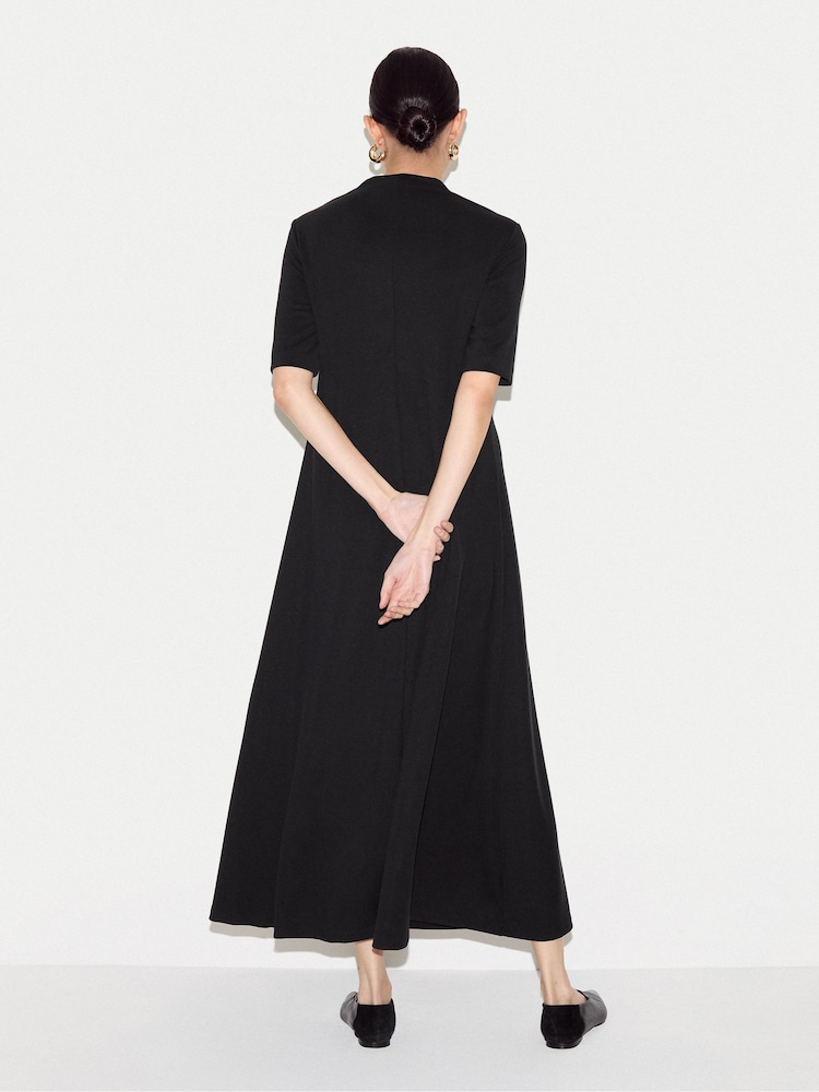 black trapeze maxi dress Black Trapeze Maxi Dress re.creation