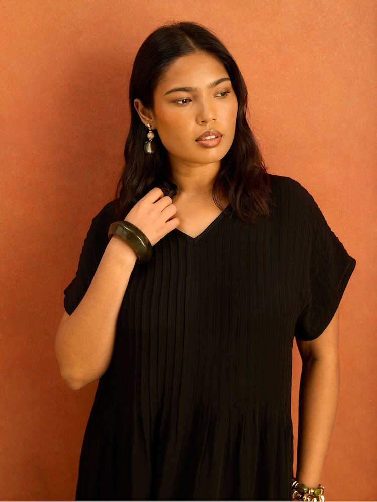 Live Unlimited Black Pleated Midi Dress - Image 2 of 6