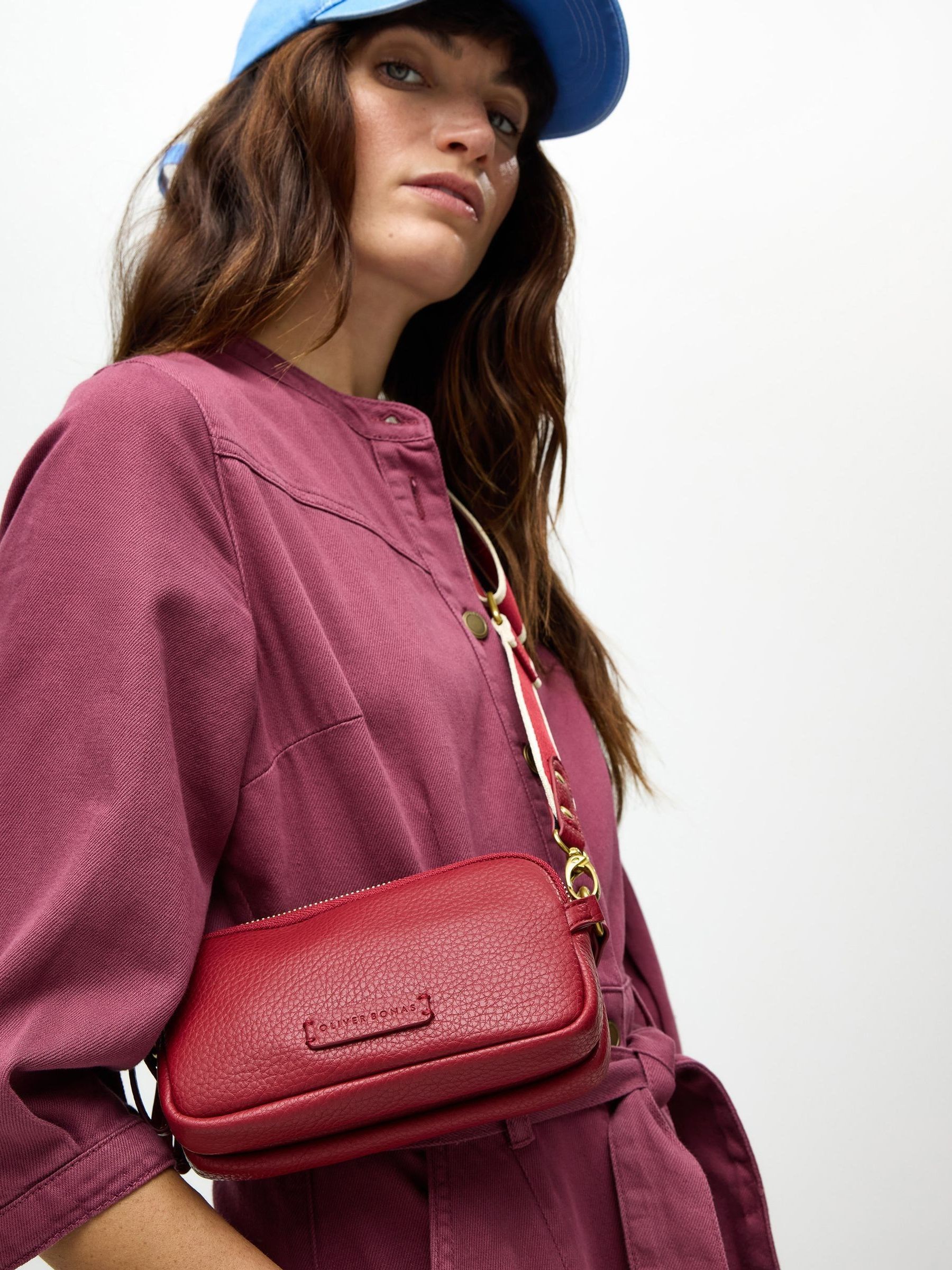 【新品】 OliverGal The Iconic Handbag Buy Oliver Bonas Red Naha Cherry Red Crossbody Bag from the Next