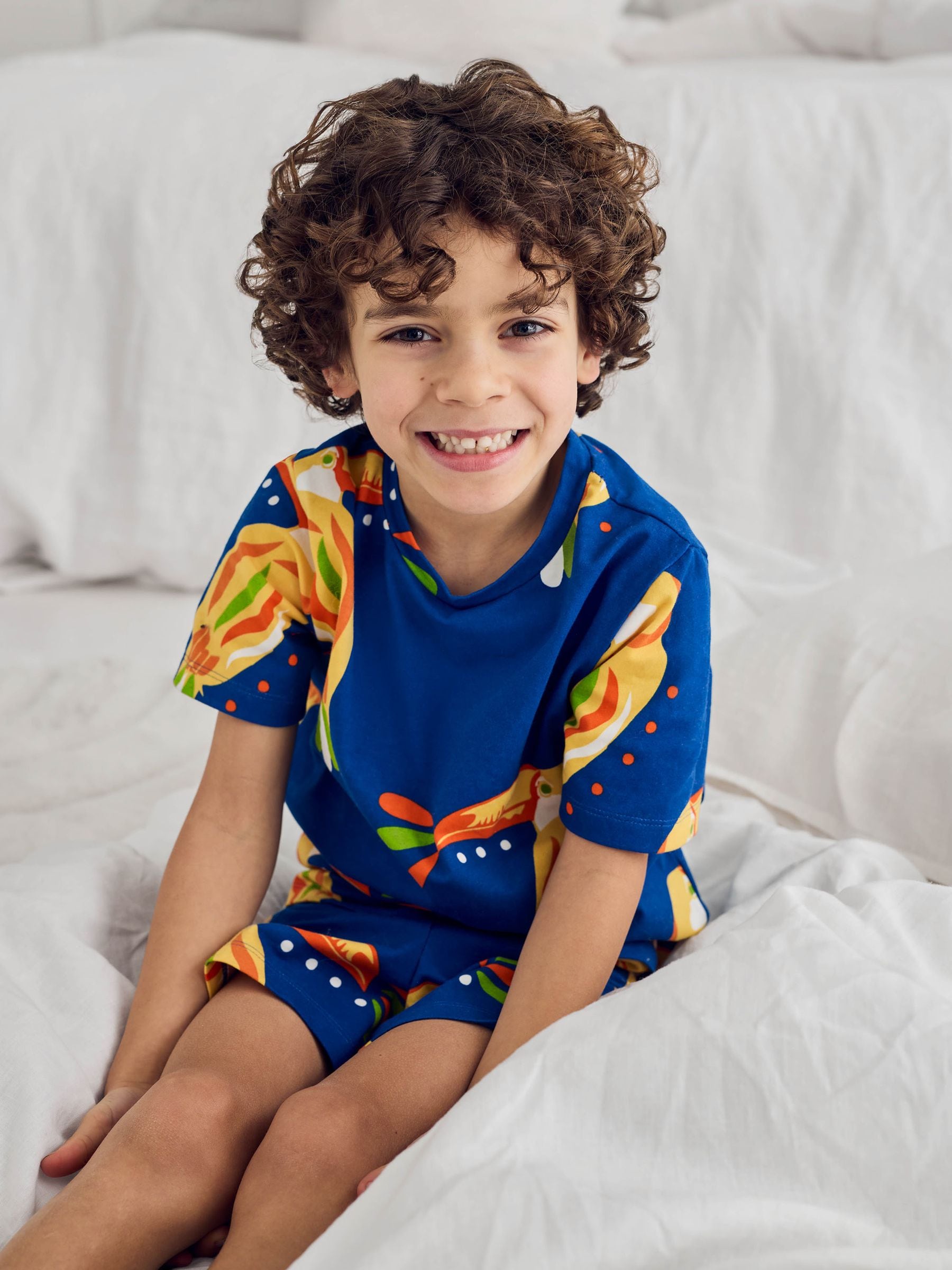 Buy Chelsea Peers Blue Toucan Print Short Pyjamas Set from the