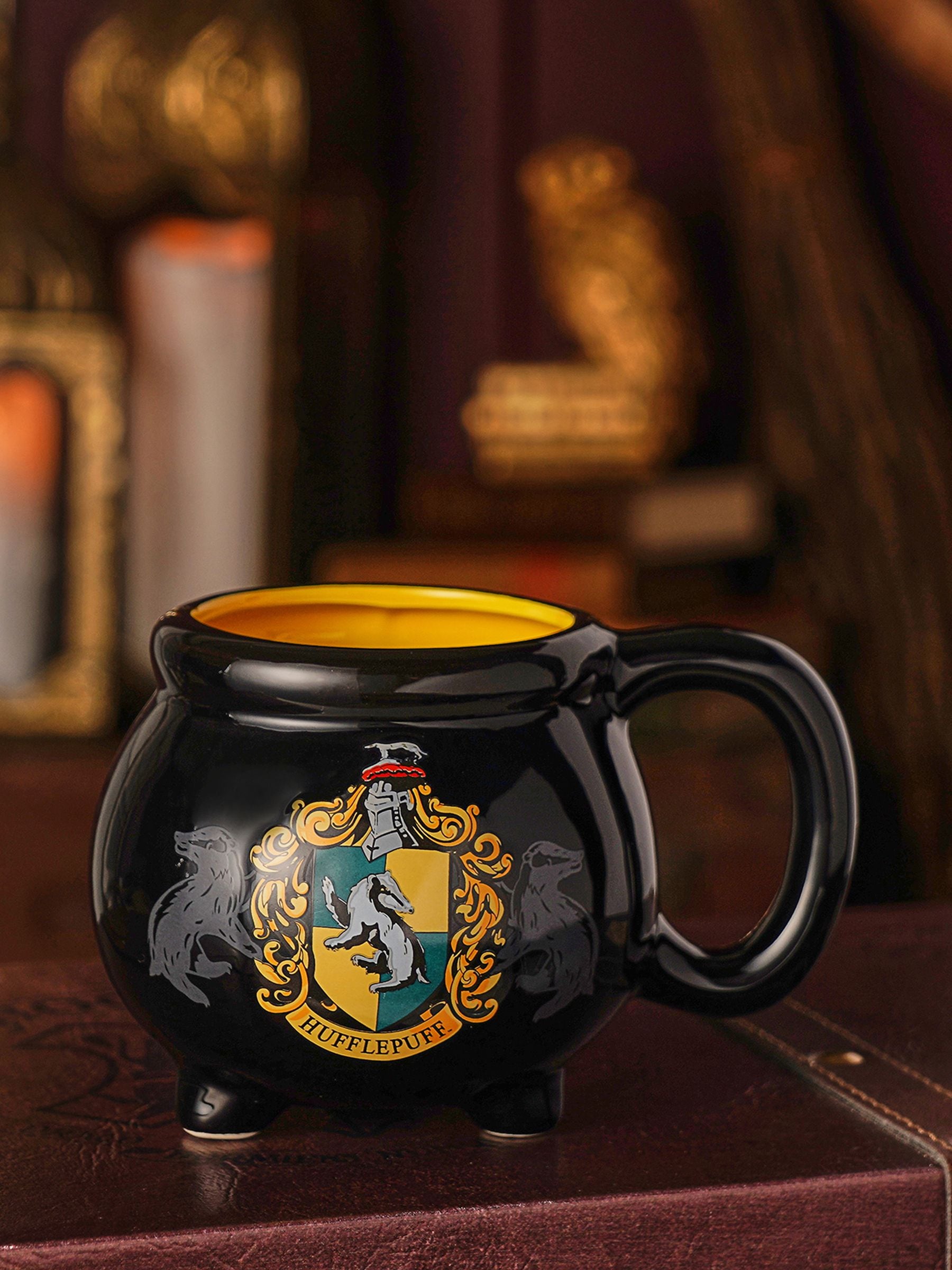 Harry Potter Unisex Black Back To Hogwarts Cauldron Mug - Hufflepuff - Image 1
