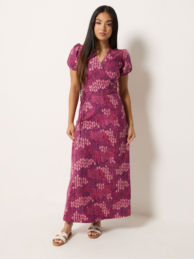 فستان ماكسي ملفوف للأحجام الصغيرة من M&Co - Image 1 of 5