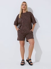 Yours Curve Brown Limited Leopard Print Shorts - Image 3 of 5