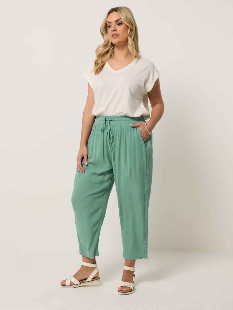 Yours Curve Green Crochet Side Cropped Trousers - Image 2 of 5