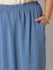 Yours Curve Blue Airflow Midi Skirt - Image 4 of 5