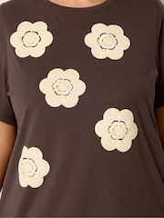 Yours Curve Brown Applique Daisy T-Shirt - Image 4 of 4