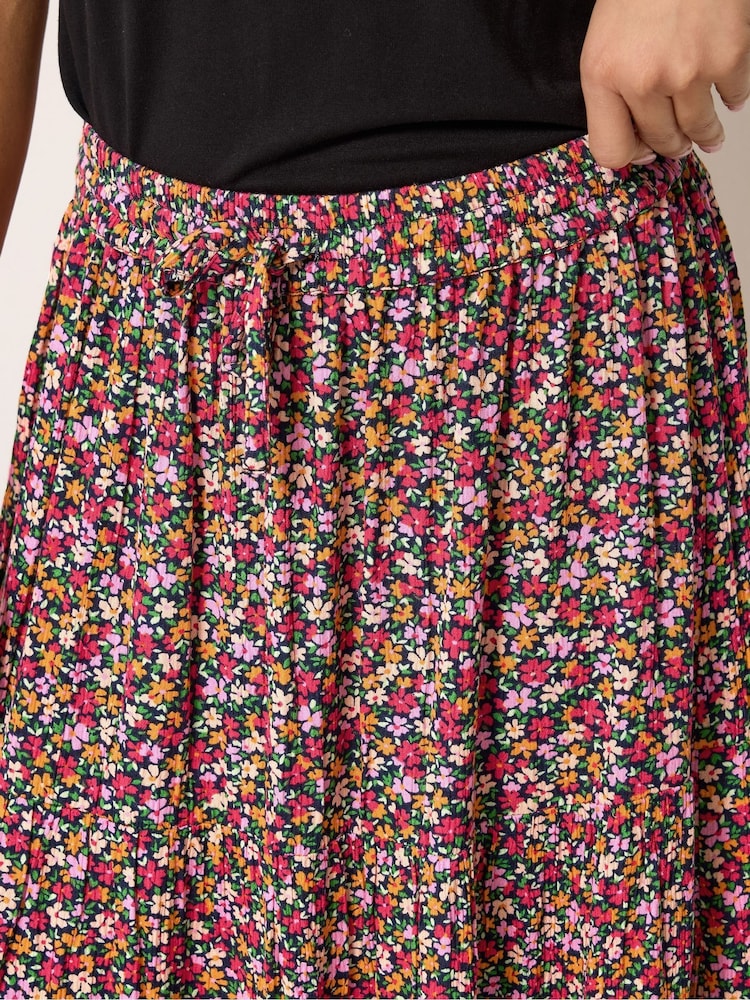 M&Co Pink Petite Ditsy Printed Crinkle Trousers - Image 4 of 4 M&Co Pink Petite Ditsy Printed Crinkle Trousers - Image 4 of 4