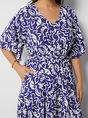 Yours Curve Blue Textured Maxi Dress - Image 4 of 5