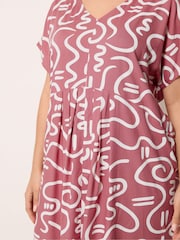 Yours Curve Pink Pleated Front Dress - Image 4 of 5