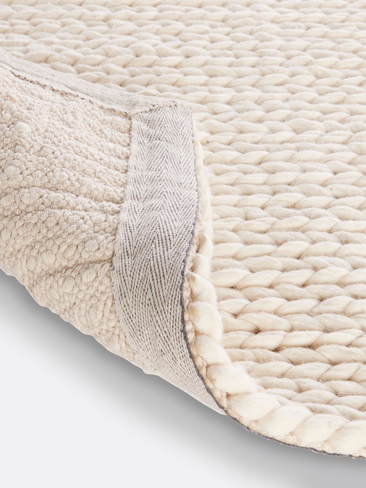 La Redoute Intérieurs Ecru Diano Knit Effect Square Wool Rug - Image 4 of 4 La Redoute Intérieurs Ecru Diano Knit Effect Square Wool Rug - Image 4 of 4