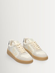Veja White V-82 Trainers - Image 2 of 4