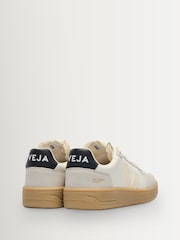 Veja White V-82 Trainers - Image 3 of 4