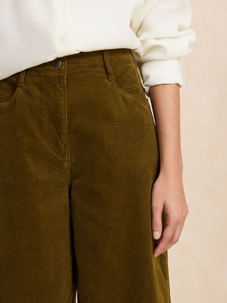Olive Vihreä - Corduroy-tynnyrilahkeiset housut - Kuva 7 / 7 Olive Vihreä - Corduroy-tynnyrilahkeiset housut - Kuva 7 / 7