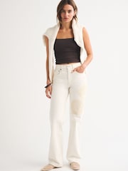 Abercrombie & Fitch Cream Crochet Belt 90s Relaxed Jeans - Image 2 of 8