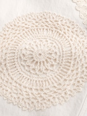 Abercrombie & Fitch Cream Crochet Belt 90s Relaxed Jeans - Image 8 of 8