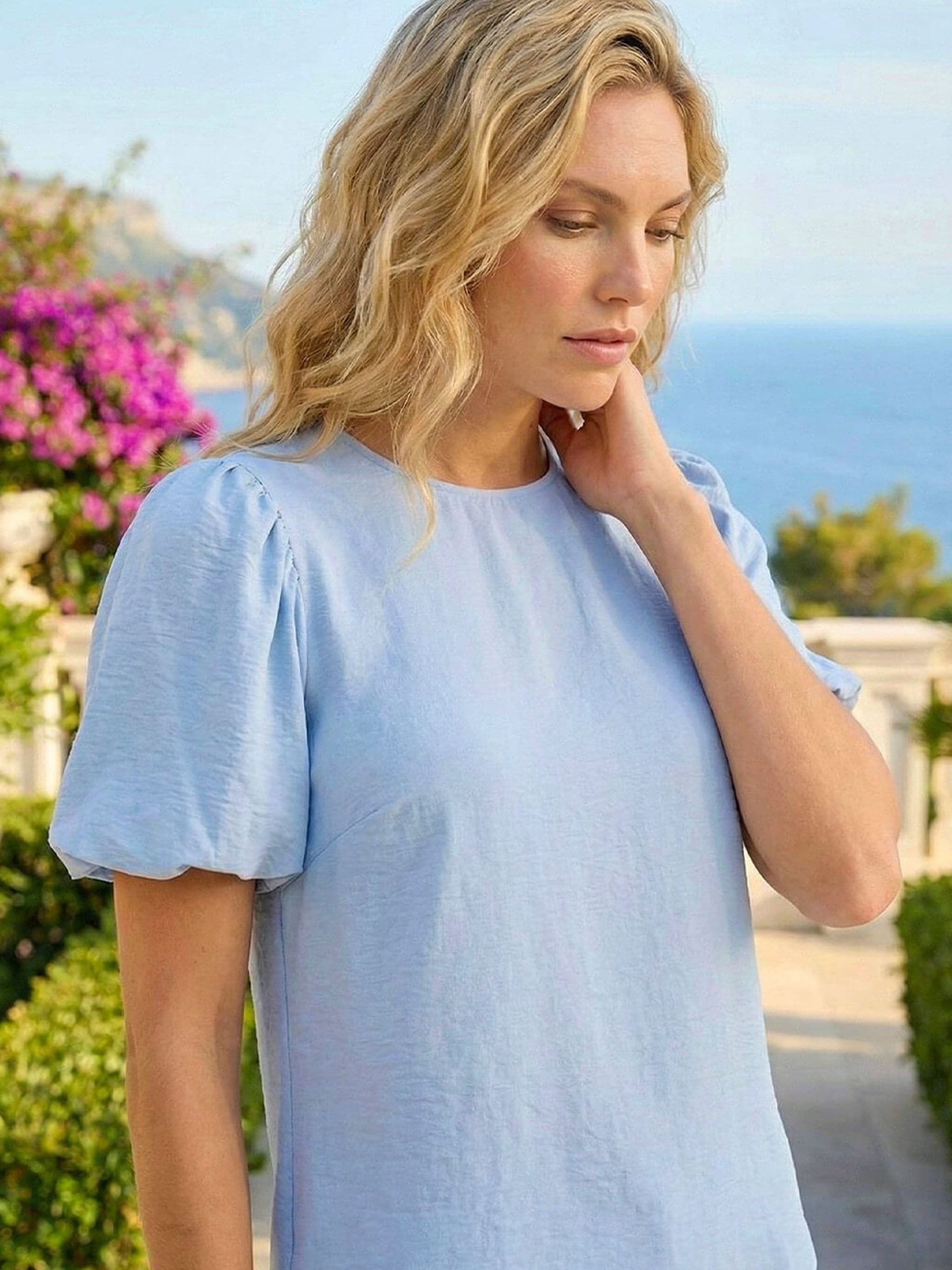 Roman Women's Light Blue Balloon Short Sleeve Top Size 18 - Image 3