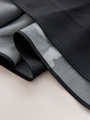 Imprimé fleuri Elegance Noir - CERENE Slip dress en Satin avec cape transparente amovible - Image 10 de 12