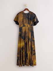 CERENE Caitlyn Gold Precious Floral Print Angel Sleeves Satin Maxi Dress - Image 5 of 10