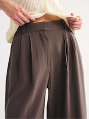 Abercrombie & Fitch Brown Sloane Relaxed Textured Trousers - Image 6 of 7