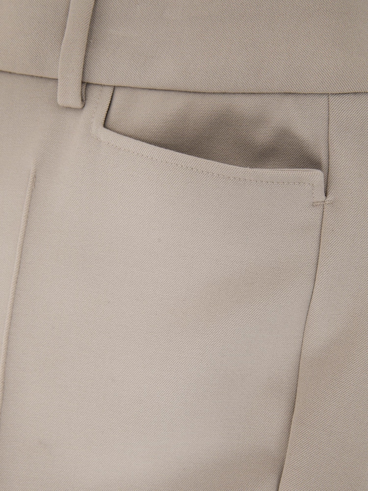 Reiss Stone Neutral Gabi Flared Suit Trousers - Image 8 of 8