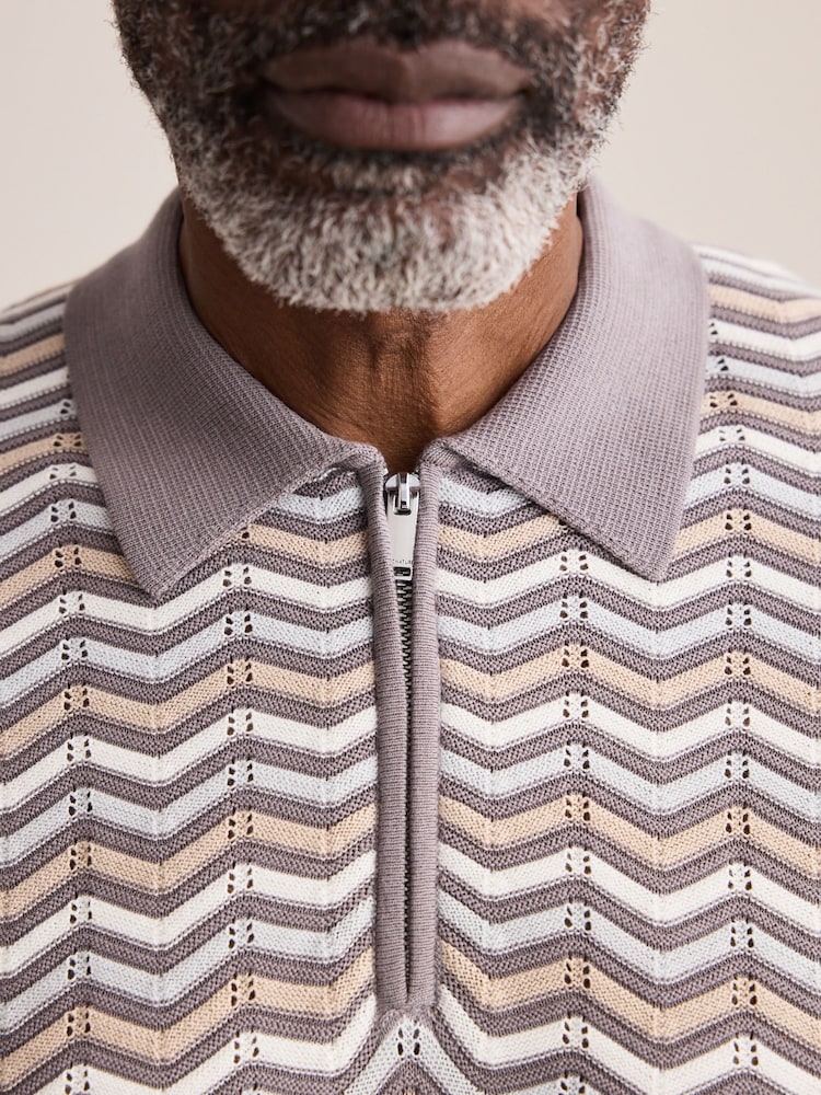 رمادي - Signature SUPIMA® Cotton Zig Zag Knit Zip Polo Shirt - Image 5 of 5